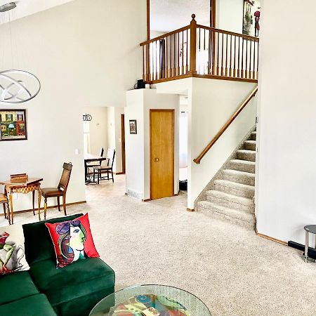 Artsy Home Close To Usafa With Fireplace And Patio Колорадо Спрингс Екстериор снимка