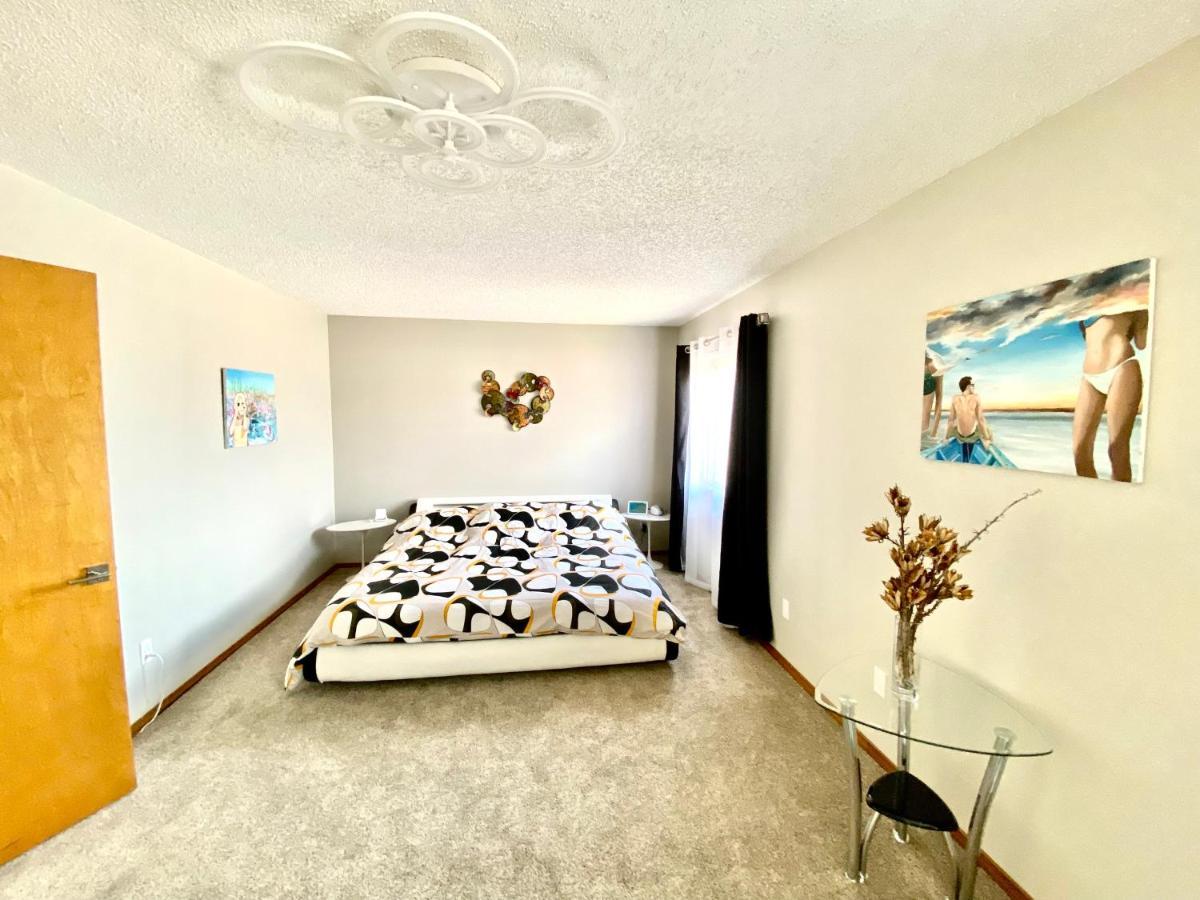 Artsy Home Close To Usafa With Fireplace And Patio Колорадо Спрингс Екстериор снимка