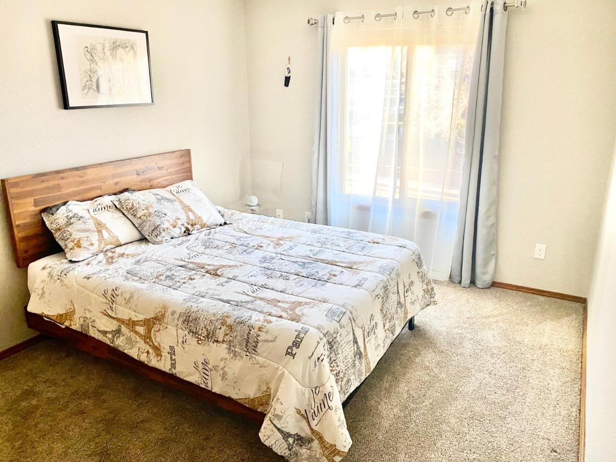 Artsy Home Close To Usafa With Fireplace And Patio Колорадо Спрингс Екстериор снимка