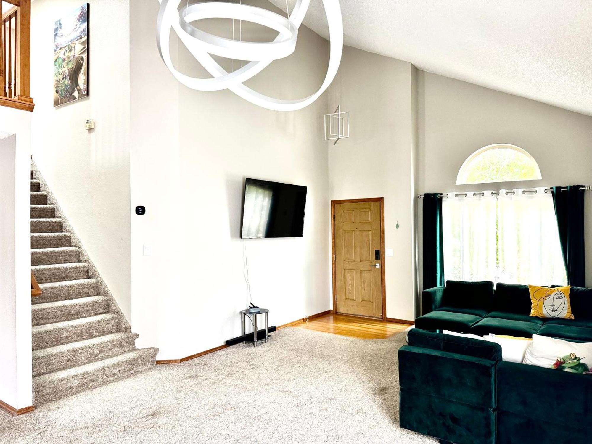Artsy Home Close To Usafa With Fireplace And Patio Колорадо Спрингс Екстериор снимка